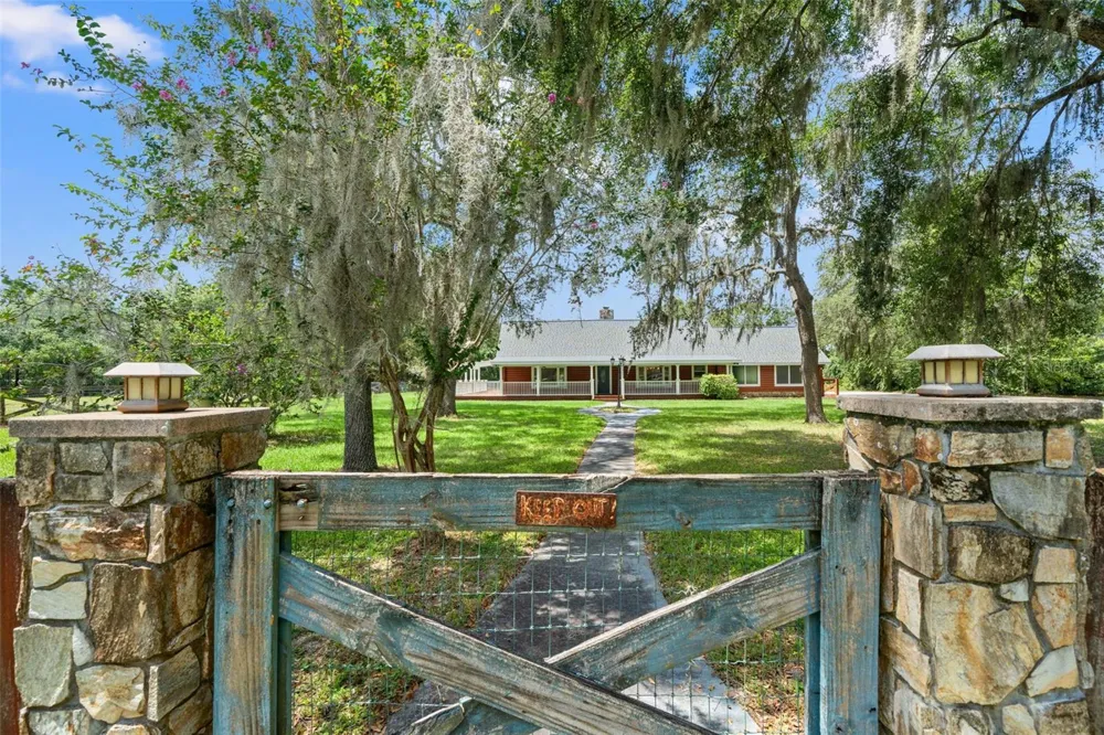 18441 OAKLAWN DRIVE Spring Hill, FL 34610