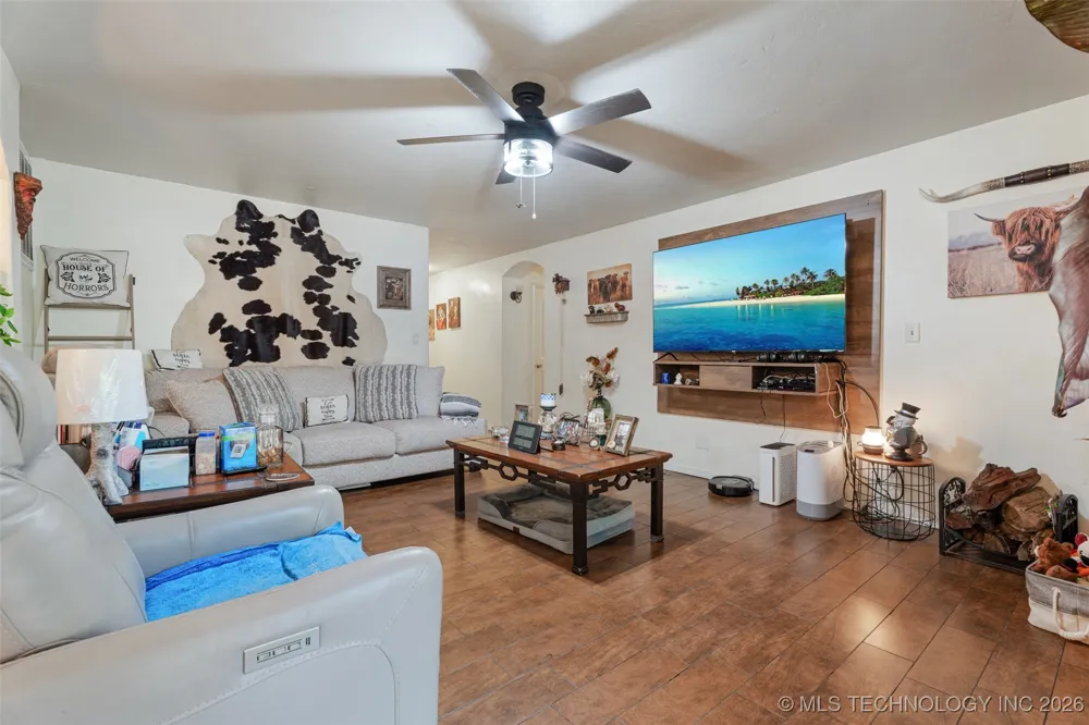 62820 E 312 ROAD Grove, OK 74344