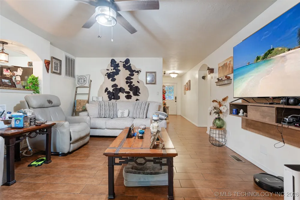 62820 E 312 ROAD Grove, OK 74344