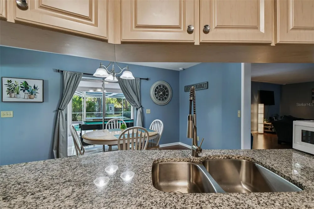 5005 PURITAN ROAD Tampa, FL 33617