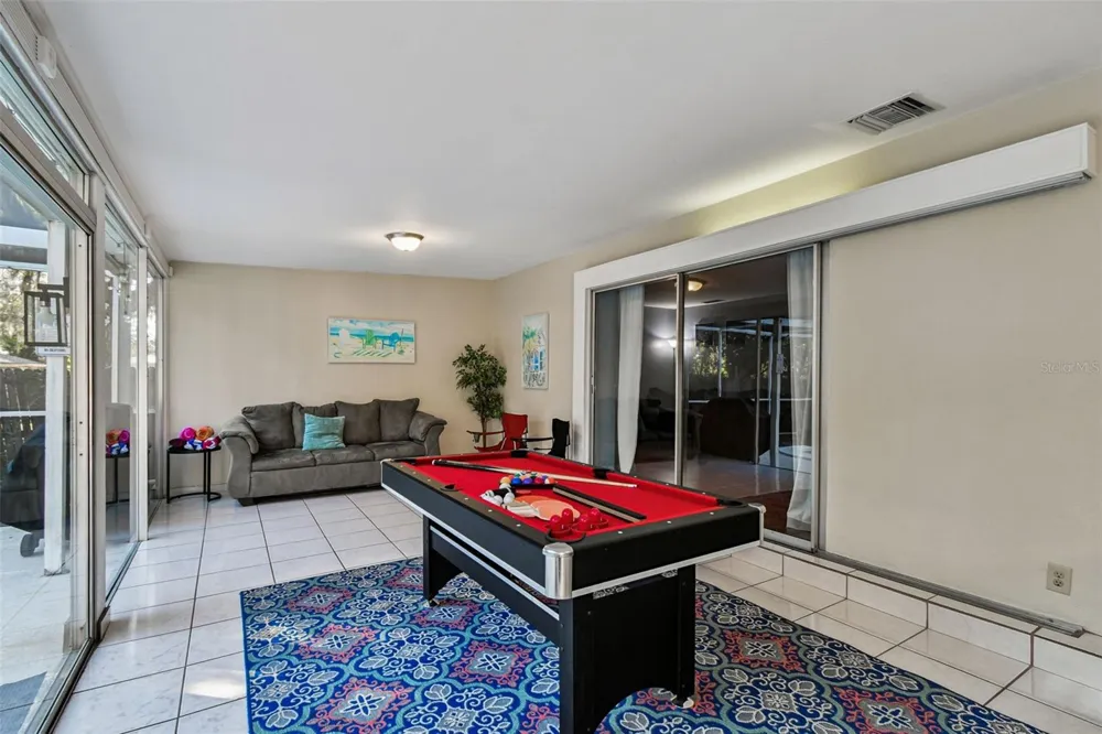 5005 PURITAN ROAD Tampa, FL 33617