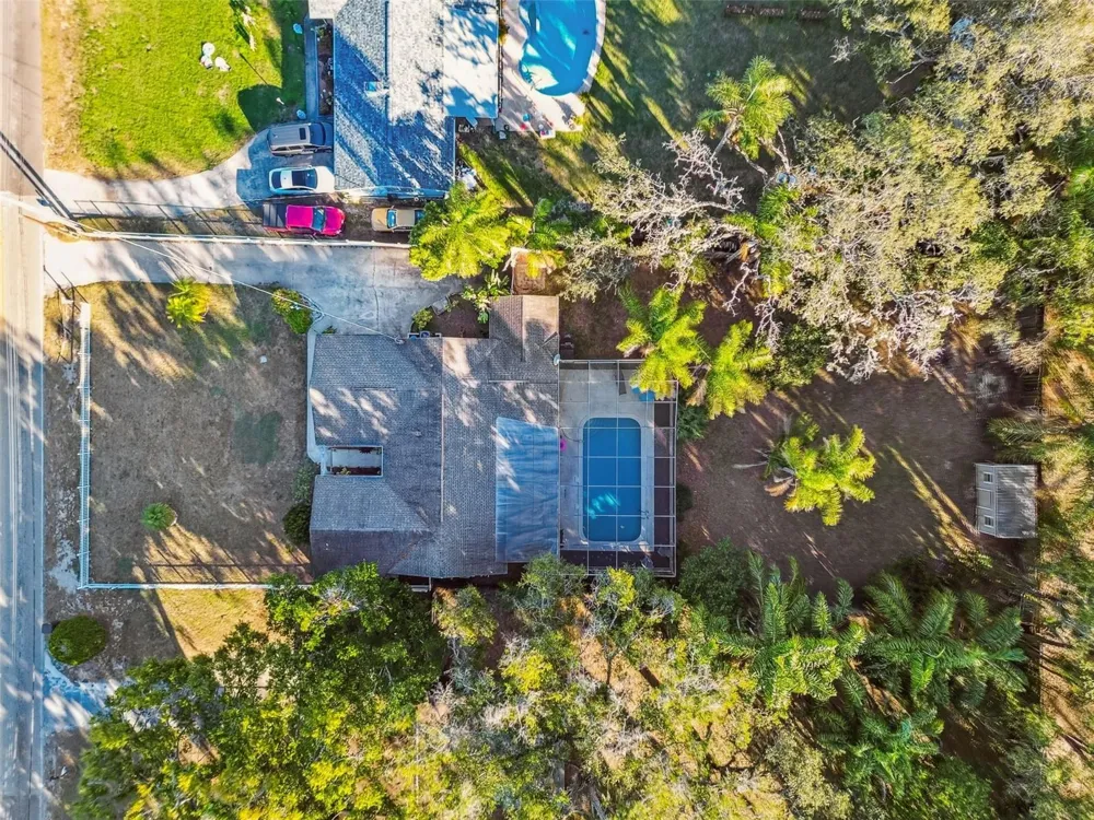 5005 PURITAN ROAD Tampa, FL 33617