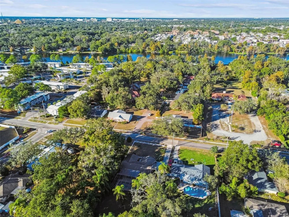 5005 PURITAN ROAD Tampa, FL 33617