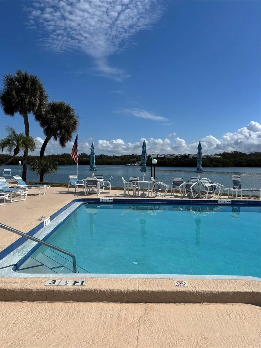 1 WINDRUSH BOULEVARD #24 Indian Rocks Beach, FL 33785