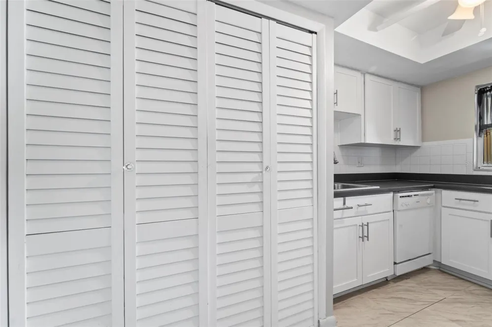 1 WINDRUSH BOULEVARD #24 Indian Rocks Beach, FL 33785