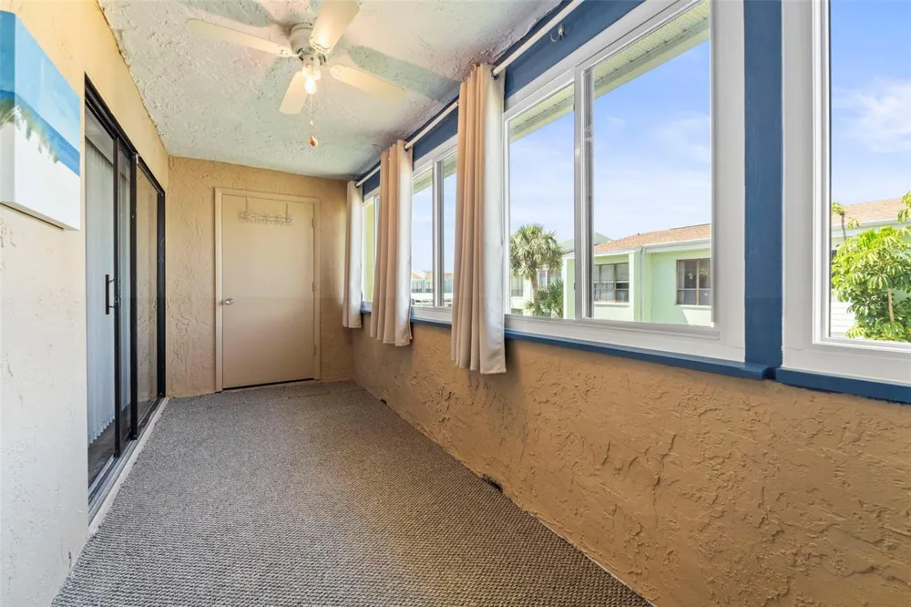 1 WINDRUSH BOULEVARD #24 Indian Rocks Beach, FL 33785