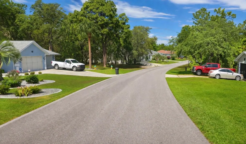 17 SPECEBERRY CIRCLE Homosassa, FL 34446