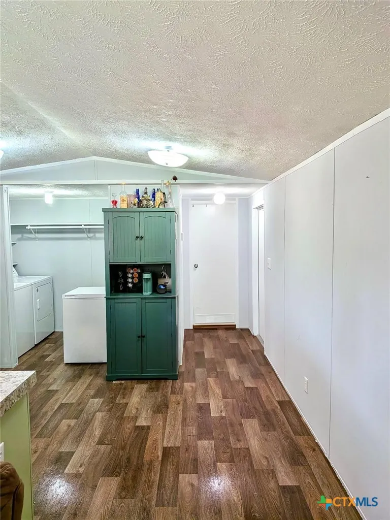 1535 Bayview Drive Palacios, TX 77465