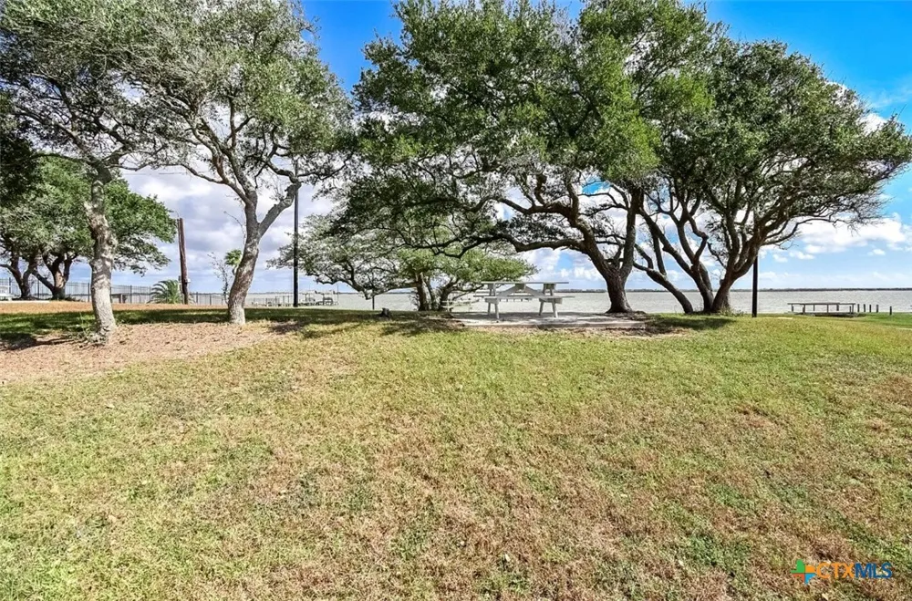 1535 Bayview Drive Palacios, TX 77465