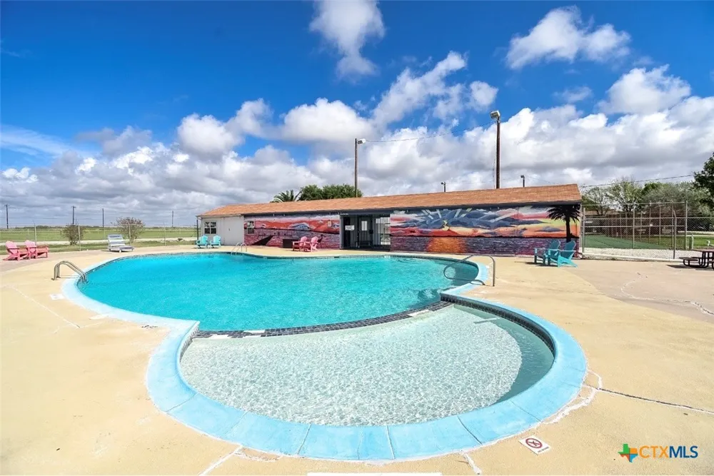 1535 Bayview Drive Palacios, TX 77465