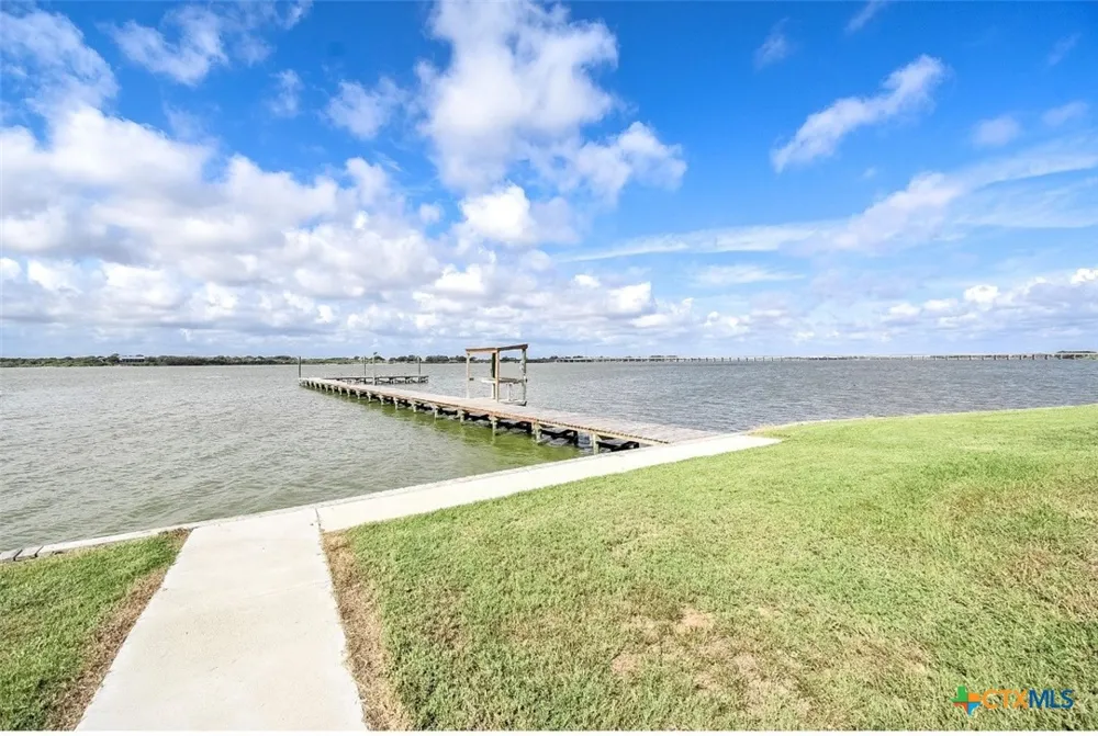 1535 Bayview Drive Palacios, TX 77465