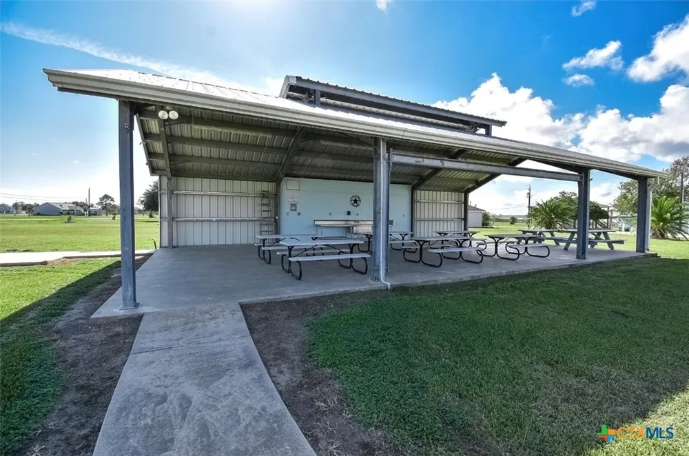 1535 Bayview Drive Palacios, TX 77465