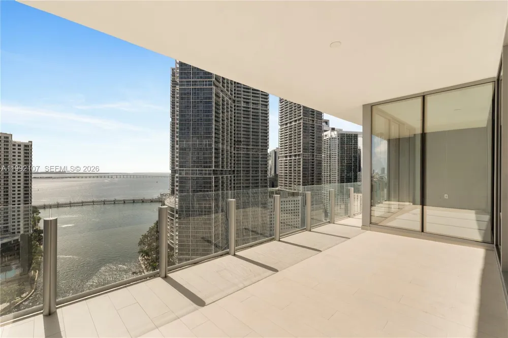 300 Biscayne Boulevard Way #2103C Miami, FL 33131
