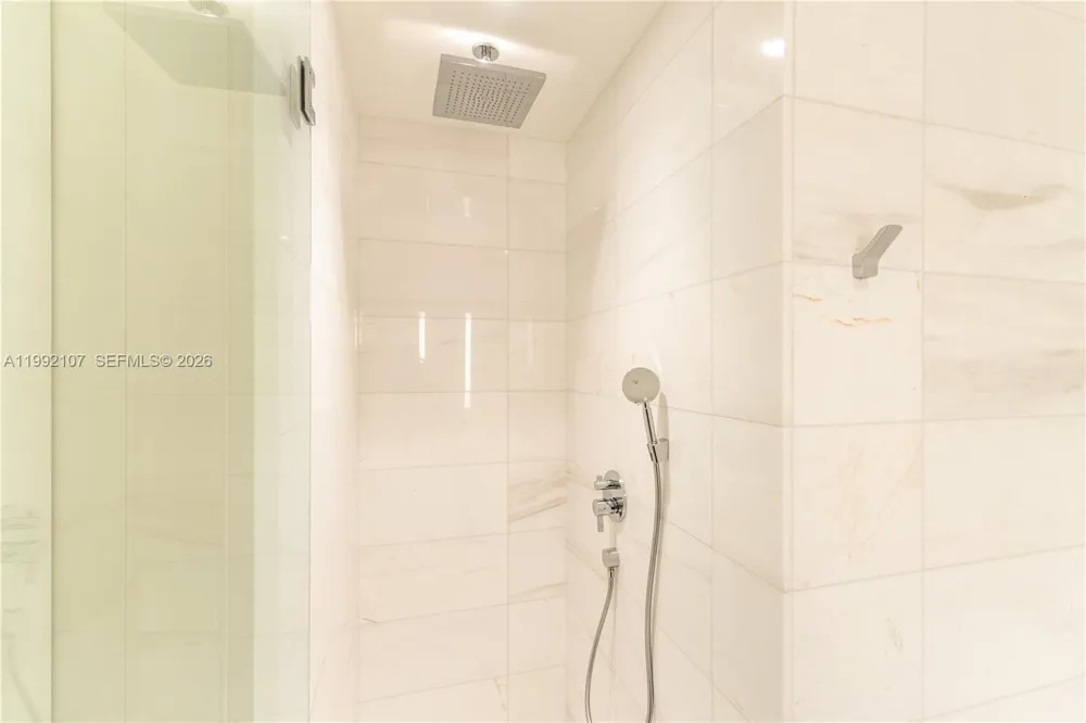 300 Biscayne Boulevard Way #2103C Miami, FL 33131