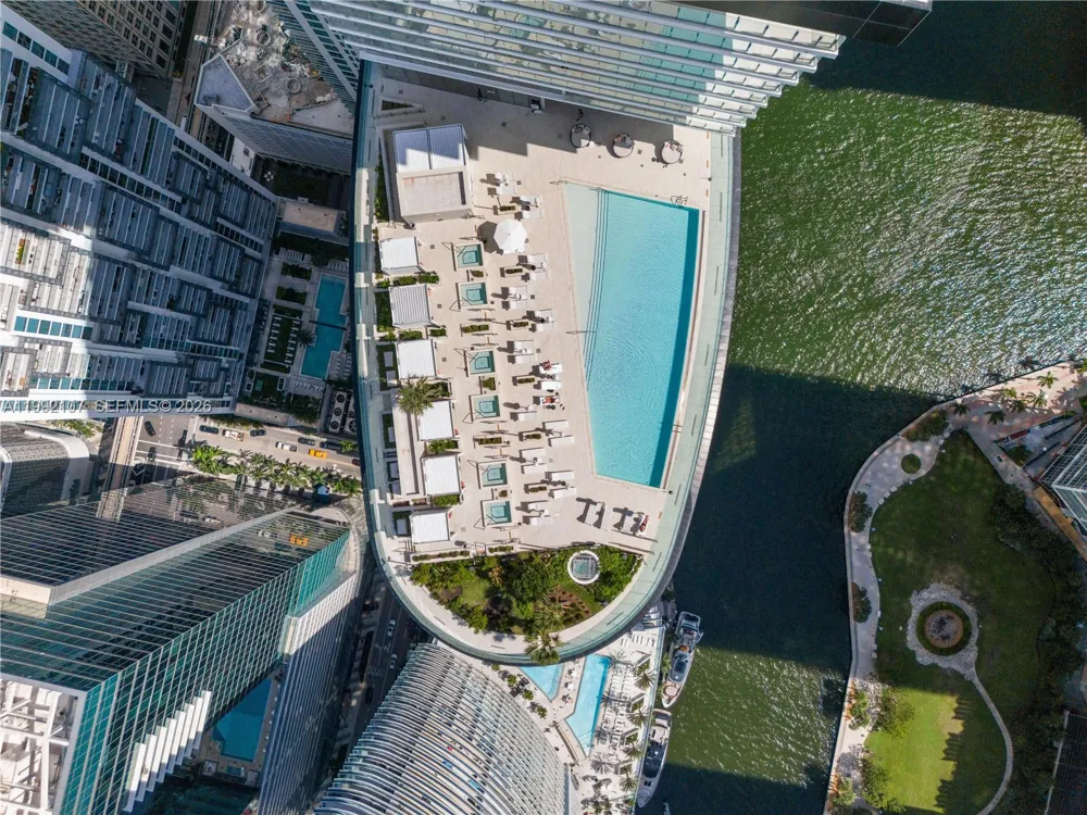 300 Biscayne Boulevard Way #2103C Miami, FL 33131