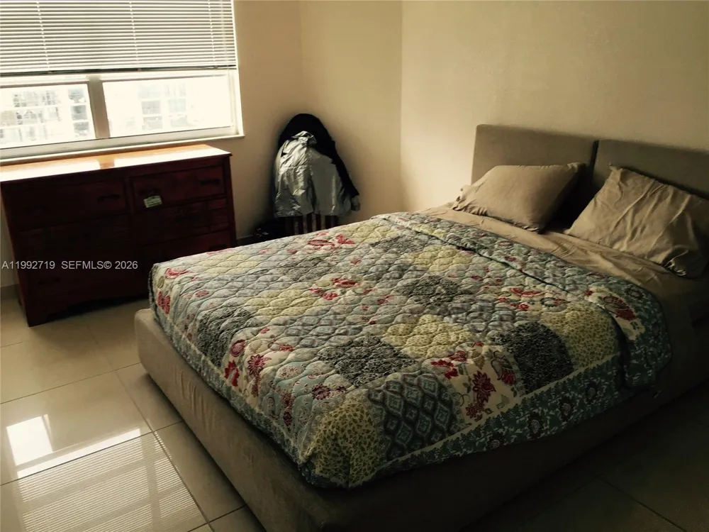 1985 S Ocean Dr #12J Hallandale Beach, FL 33009