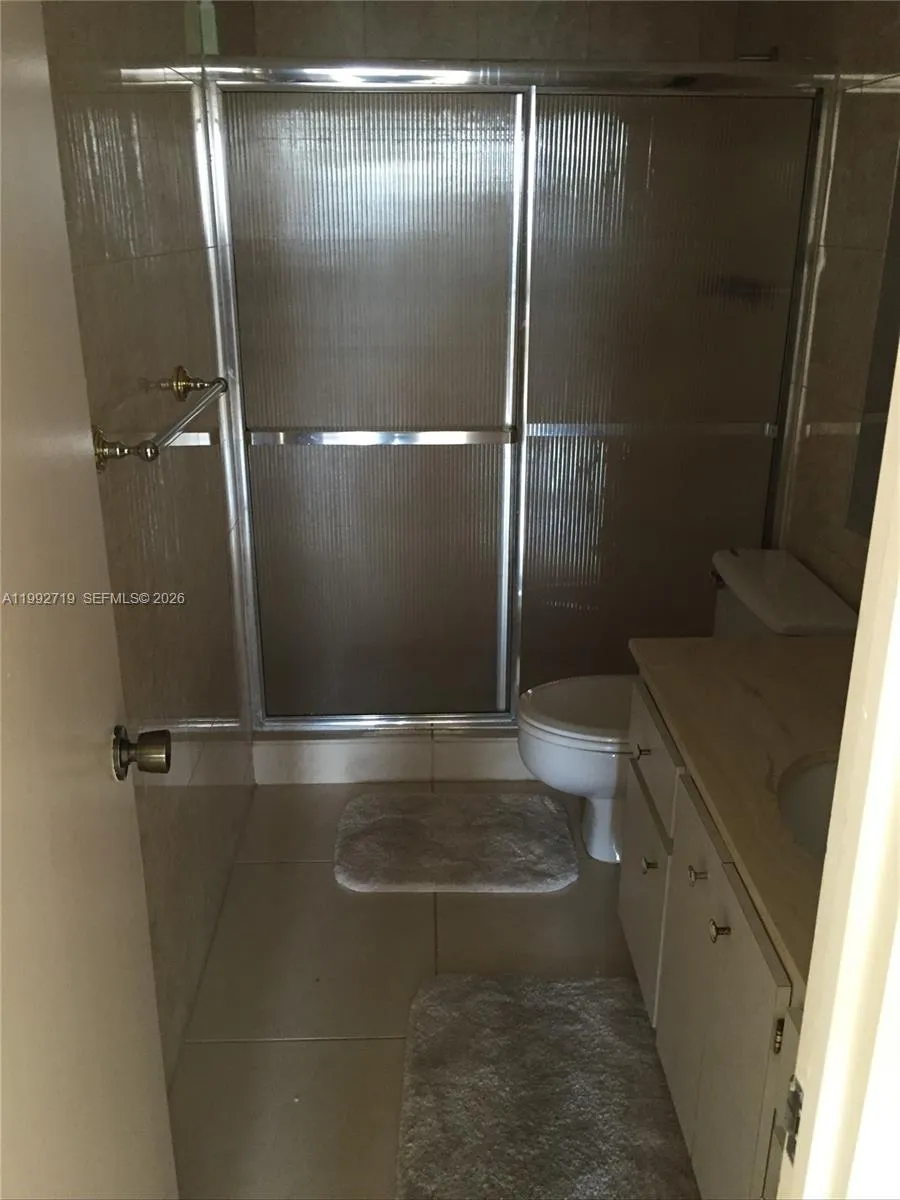 1985 S Ocean Dr #12J Hallandale Beach, FL 33009