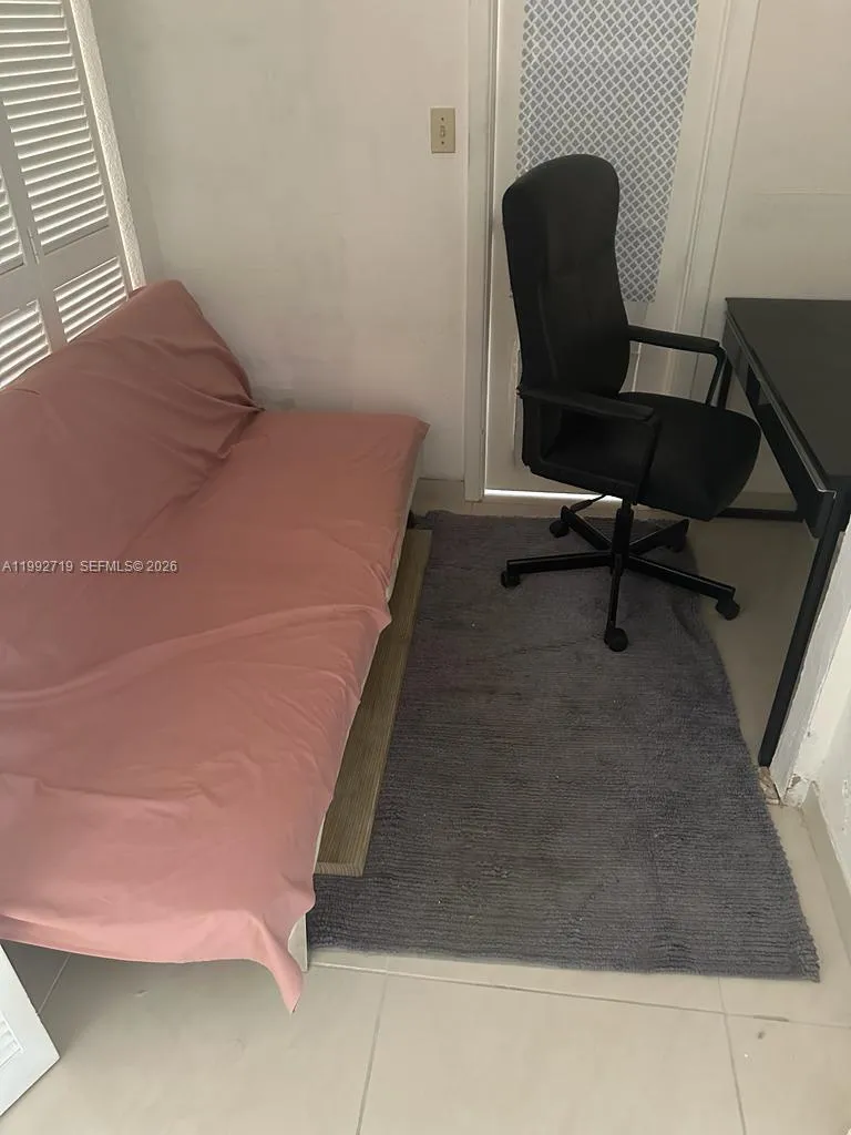 1985 S Ocean Dr #12J Hallandale Beach, FL 33009
