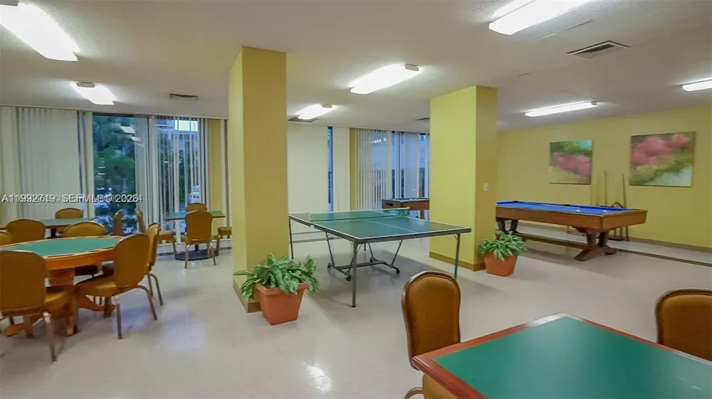 1985 S Ocean Dr #12J Hallandale Beach, FL 33009