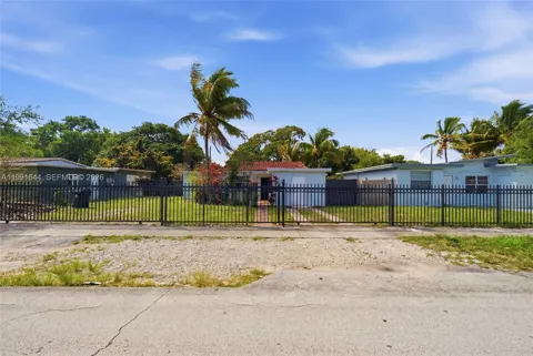 60 NW 128th St