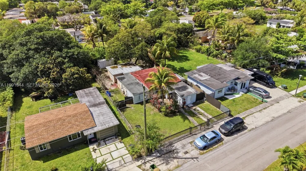60 NW 128th St North Miami, FL 33168
