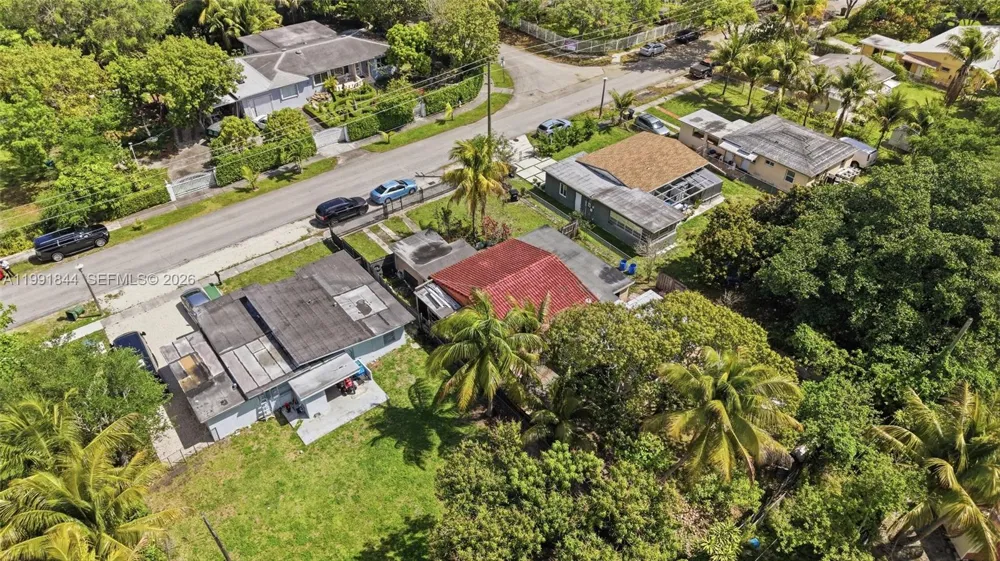 60 NW 128th St North Miami, FL 33168