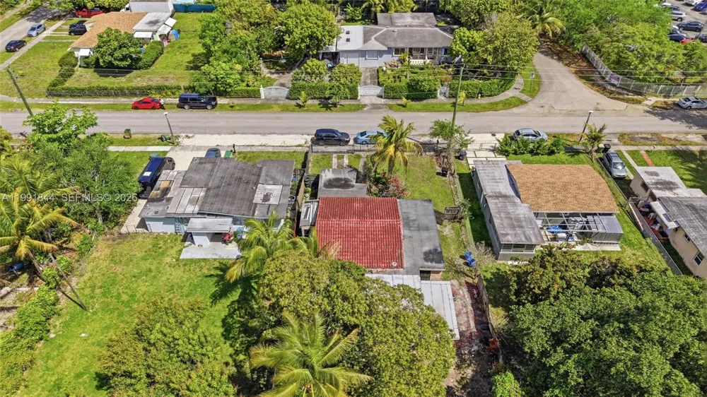 60 NW 128th St North Miami, FL 33168