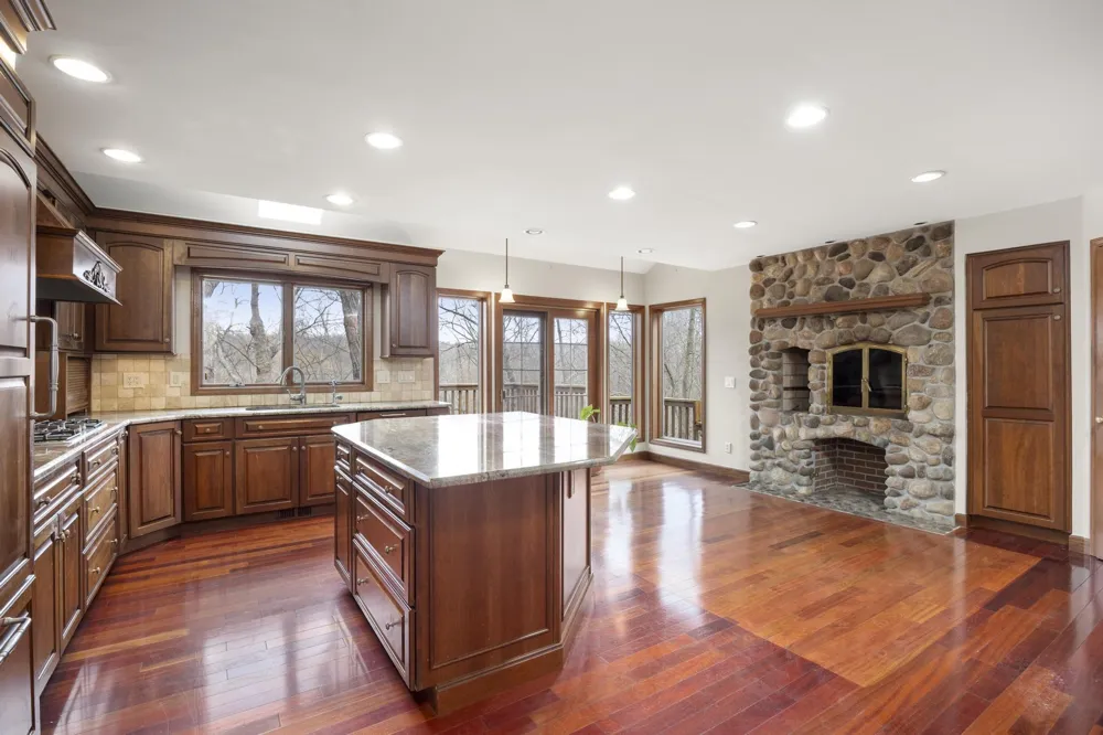1260 Silverbell Road Rochester, MI 48306
