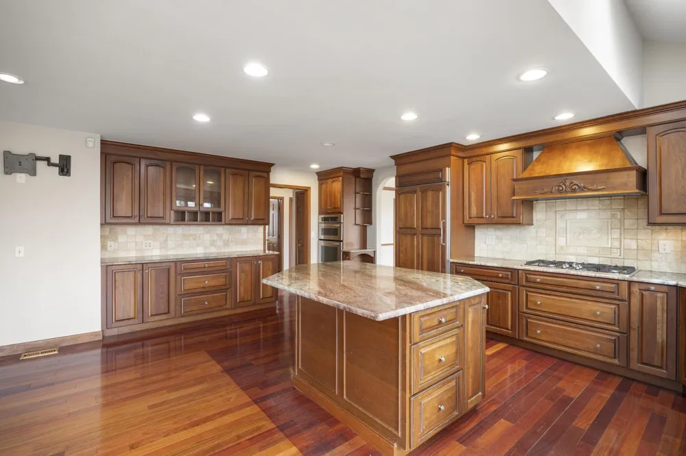 1260 Silverbell Road Rochester, MI 48306