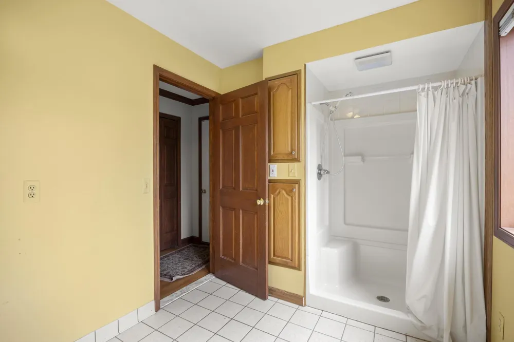 1260 Silverbell Road Rochester, MI 48306