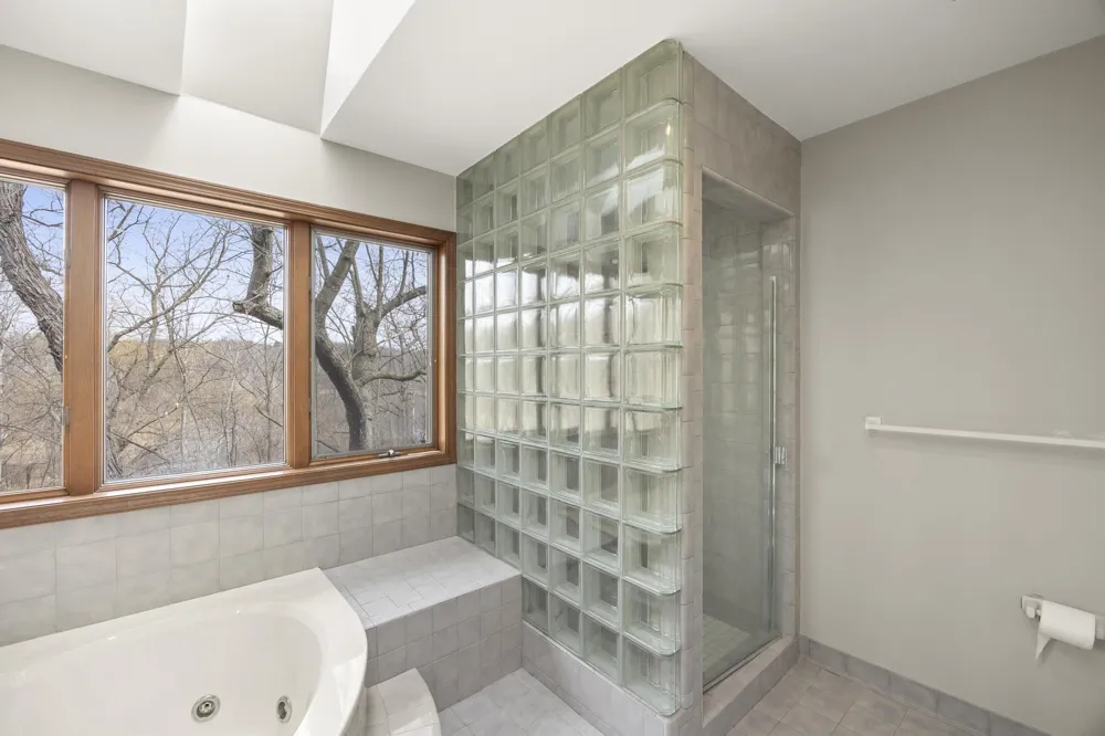 1260 Silverbell Road Rochester, MI 48306