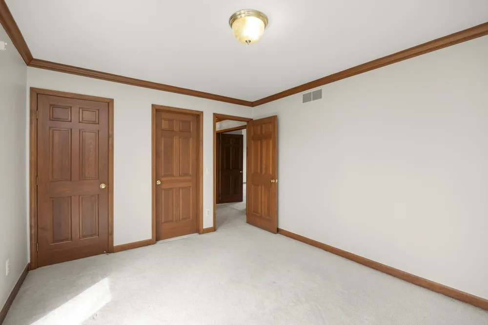 1260 Silverbell Road Rochester, MI 48306