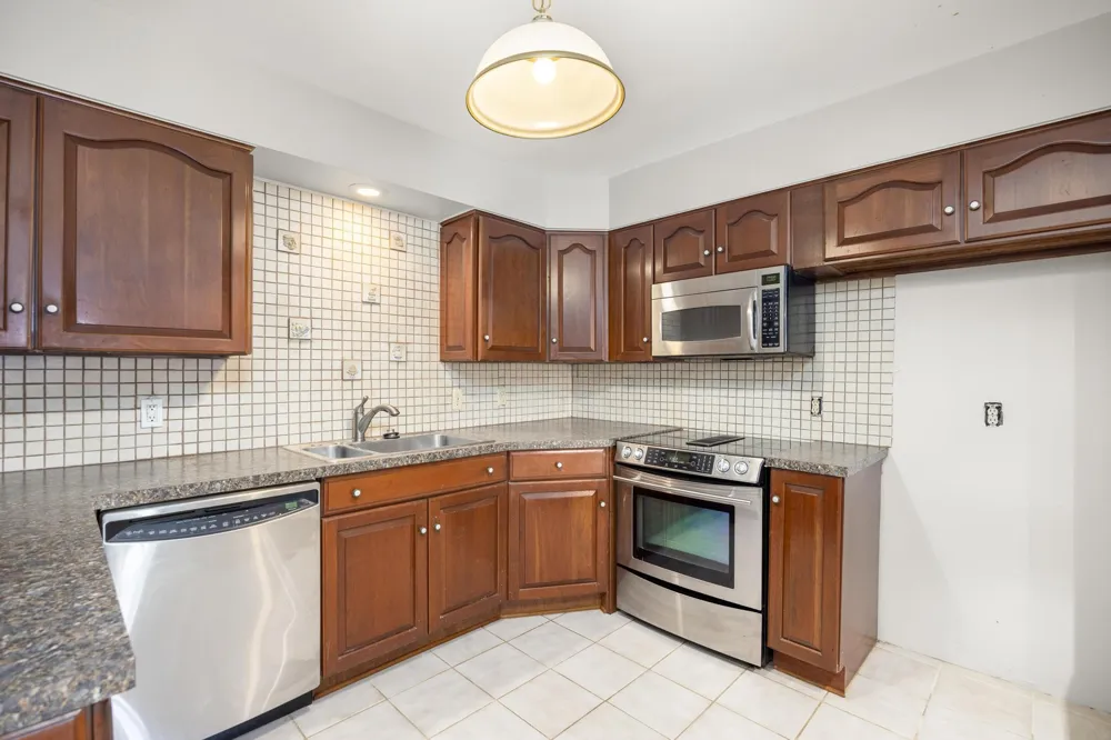 1260 Silverbell Road Rochester, MI 48306