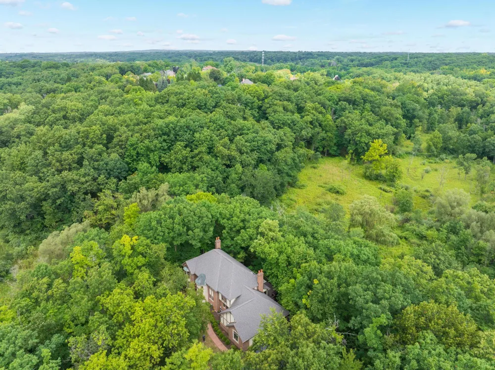 1260 Silverbell Road Rochester, MI 48306