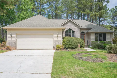 208 Bush Court