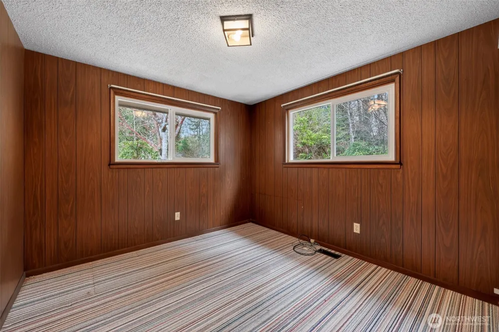 716 Garden Hill Rd Elma, WA 98541