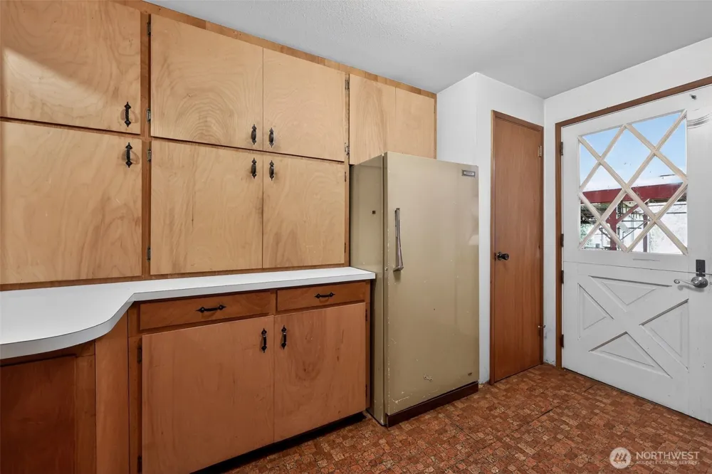 716 Garden Hill Rd Elma, WA 98541