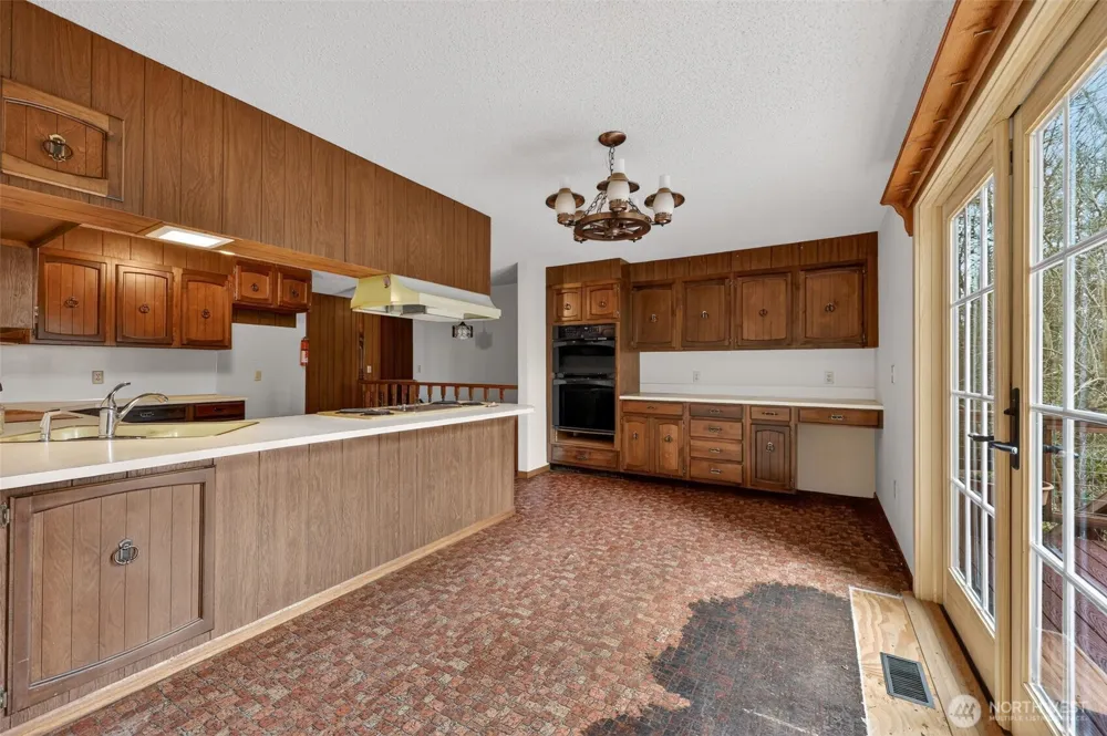 716 Garden Hill Rd Elma, WA 98541