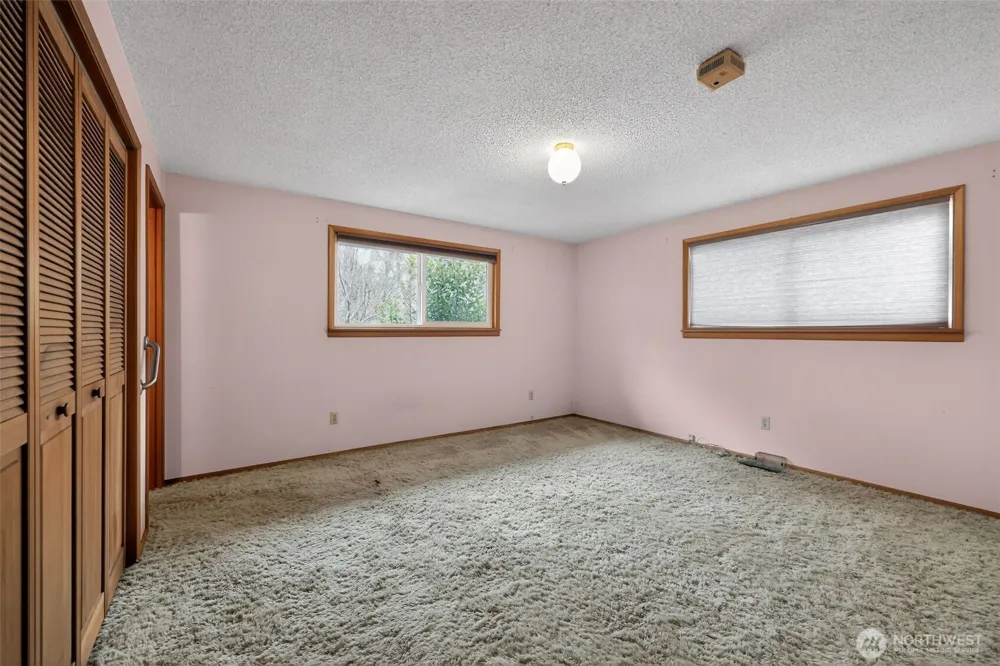 716 Garden Hill Rd Elma, WA 98541