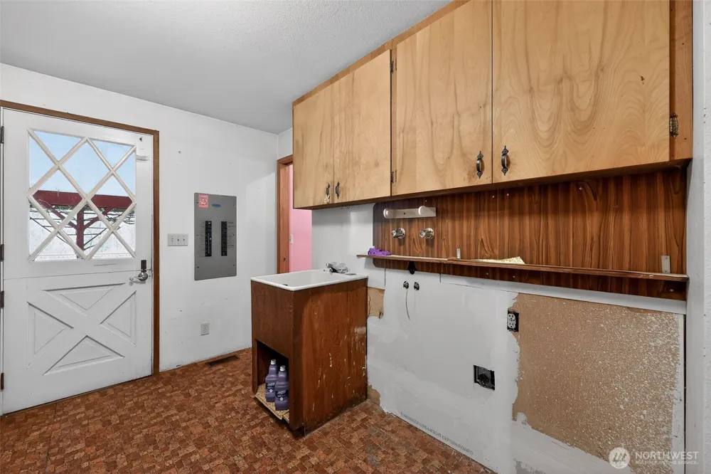 716 Garden Hill Rd Elma, WA 98541