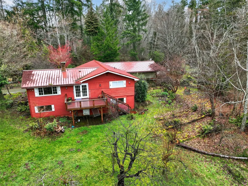 716 Garden Hill Rd Elma, WA 98541