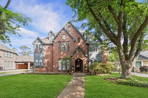 3122 Mission Grove Drive