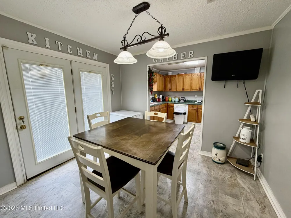 1861 Highway 25 Carthage, MS 39051