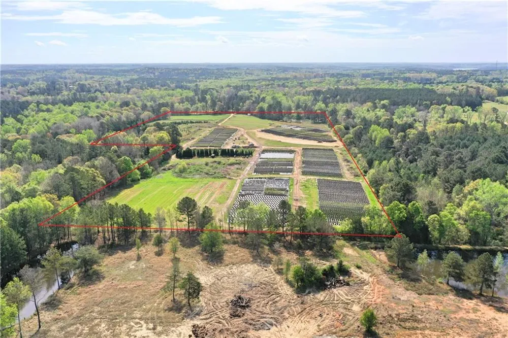 6039 Walker Bennett Road Loganville, GA 30052