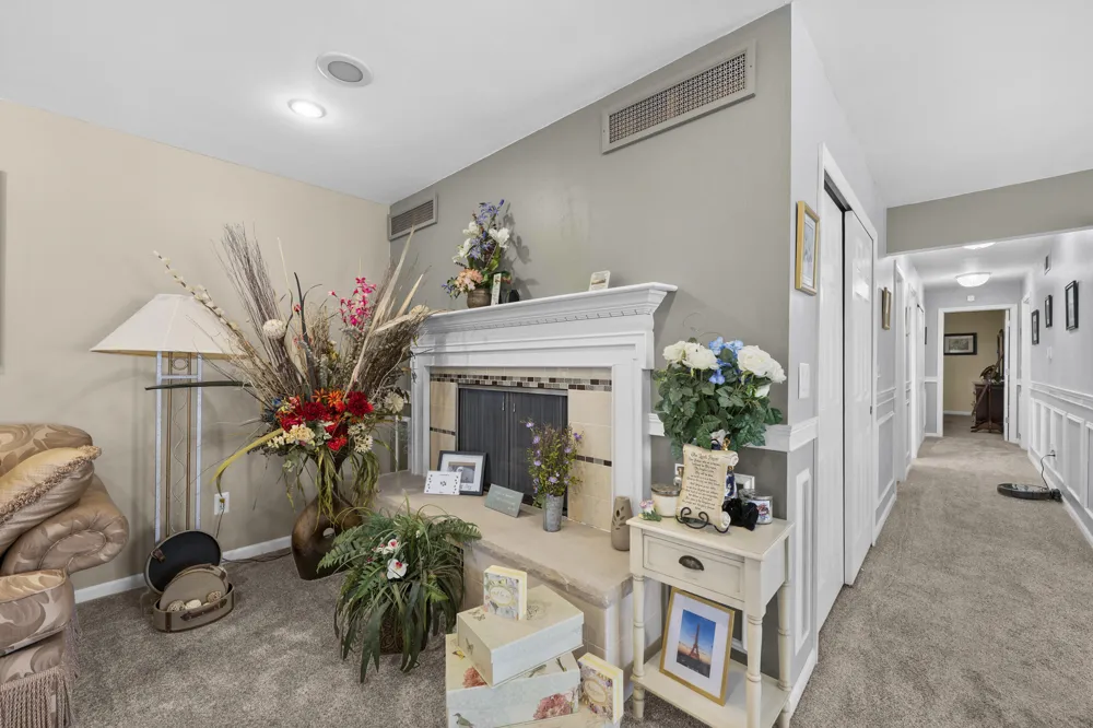 4376 Knightsbridge Lane West Bloomfield, MI 48323