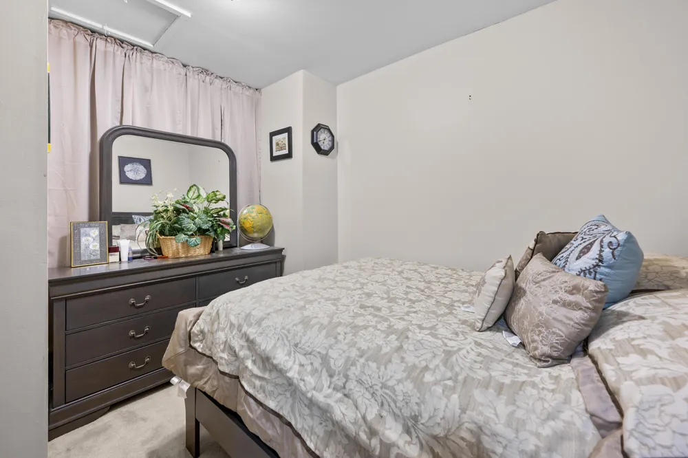 4376 Knightsbridge Lane West Bloomfield, MI 48323