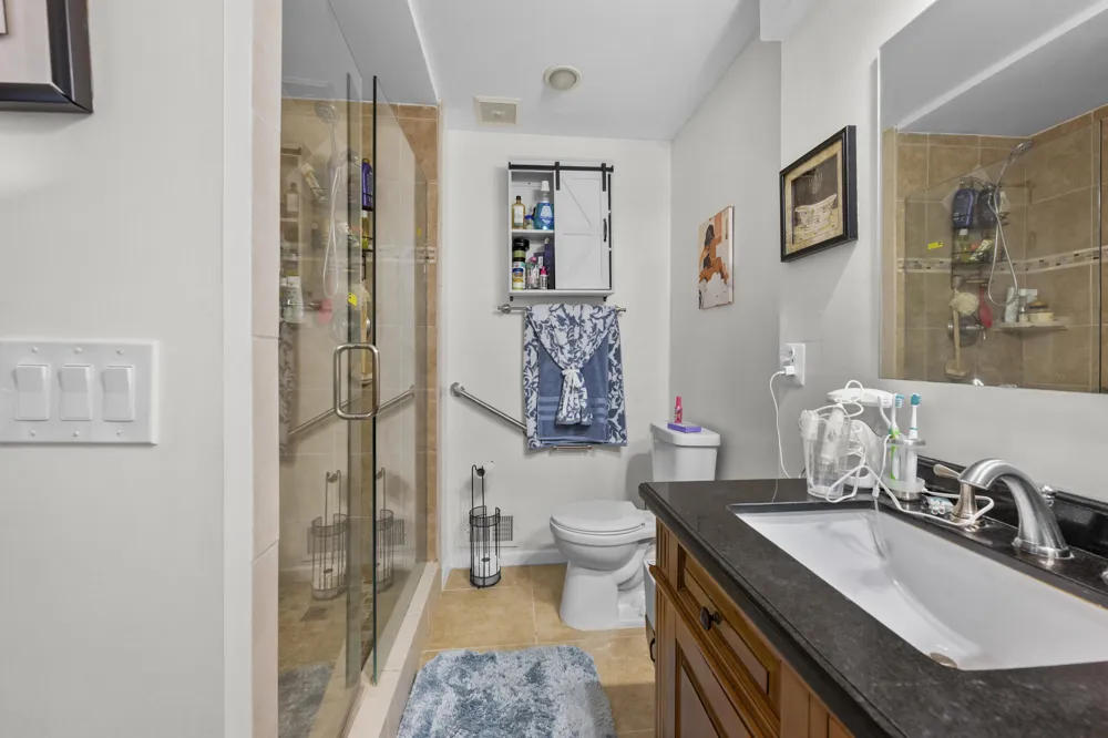 4376 Knightsbridge Lane West Bloomfield, MI 48323