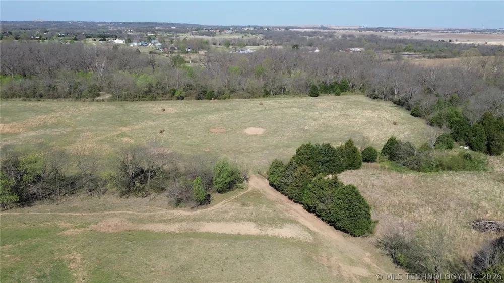 39201 4000 ROAD Collinsville, OK 74021