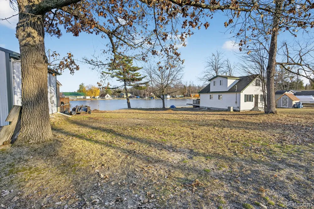 Circle Drive Hamilton Township, MI 48625