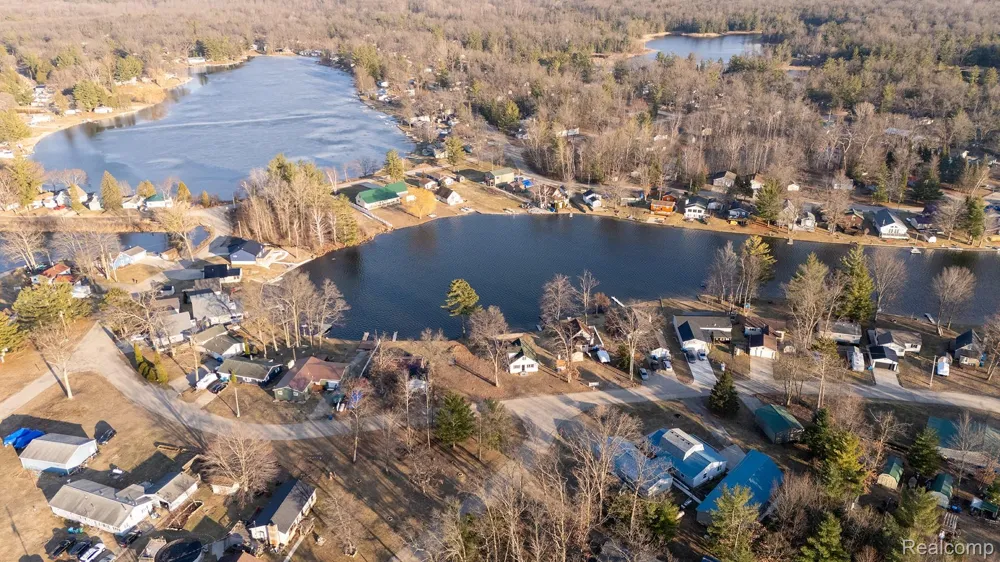 Circle Drive Hamilton Township, MI 48625
